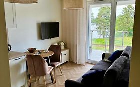 Urokliwy Apartament Z Duzym Tarasem I Widokiem Na Jezioro Biale